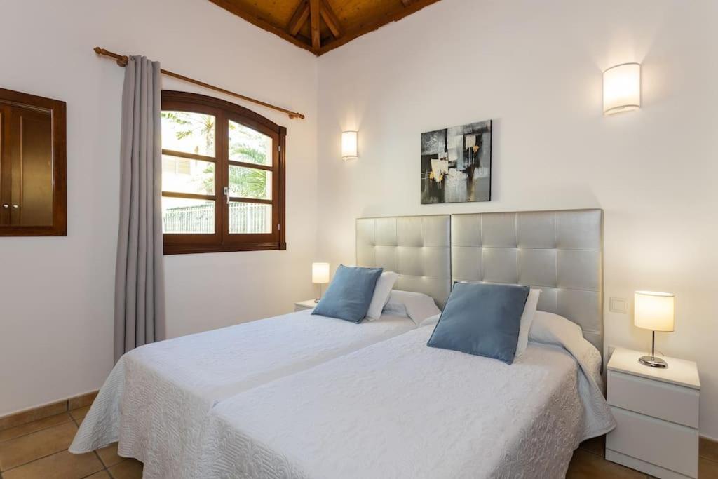 Villa Helen - Heated Pool Wifi Smarttv Barbecue コラレホ エクステリア 写真